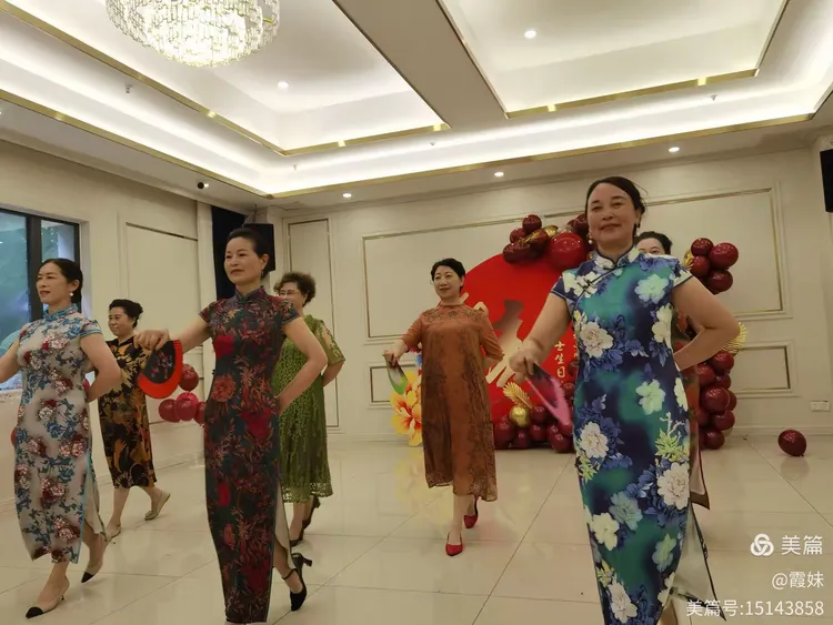 姜琼女士60岁生日庆典纪念